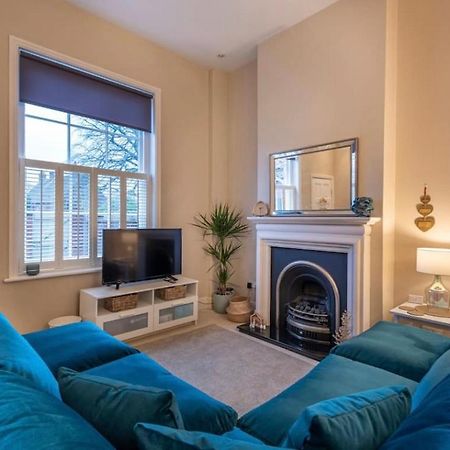 לינקולן Choristers Mews: Luxury Cottage A Stones Throw From The Cathedral! מראה חיצוני תמונה