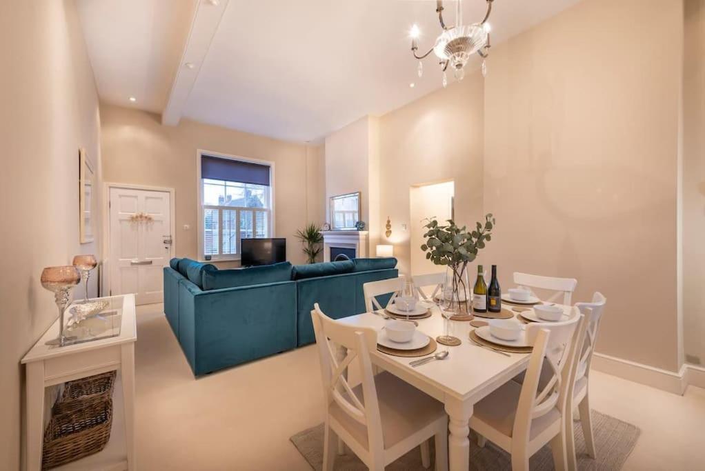 לינקולן Choristers Mews: Luxury Cottage A Stones Throw From The Cathedral! מראה חיצוני תמונה